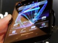 Panasonic Eluga, étanche, écran OLED haute résolution, puce sans contact NFC: Pourquoi pas comme télécommande? -- 13/02/12