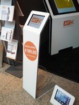 MT-K : Tablette tactile transformée en kiosque, grande table multitouch, kiosque libre-service...